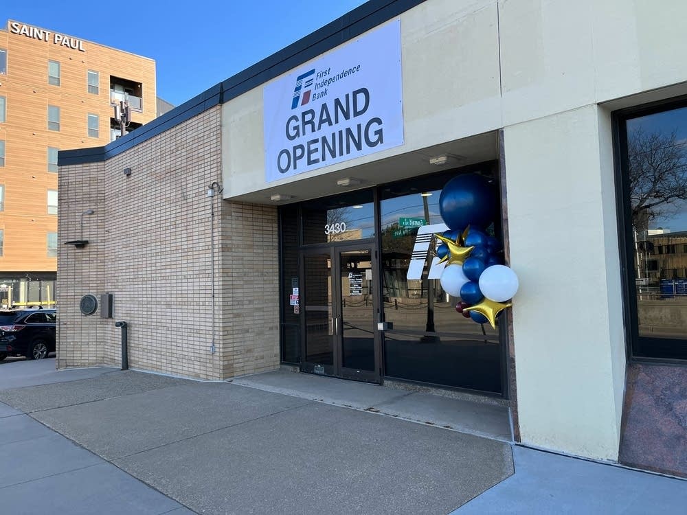 Minnesota’s first Blackowned bank opens in Minneapolis FactsDotVote