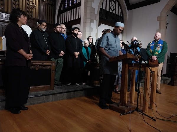 Imam Abdulahi Farah speaking